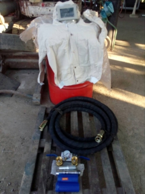 ขายถังยิงทราย ขนาด 350 ลิตร ยี่ห้อ TRB รุ่นTRB620 พร้อมชุดอุปกรณ์ (สินค้าใหม่ยังไม่เคยผ่านการใช้งาน)