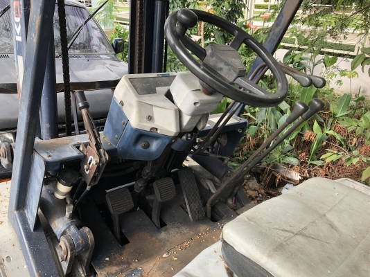 ฟอร์คลิฟต์Komutsu Fd20-11 เครื่องดีเซล เกียรธรรมดา ยางตัน พร้อมใช้