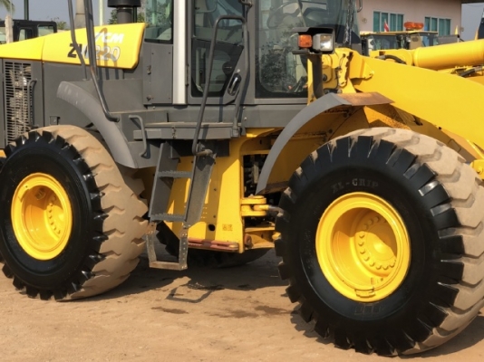 ขายรถตักล้อยาง HITACHI ZW220 (เทียบเท่า WA380-6) นำเข้าเองจากญี่ปุ่น สภาพสวยพร้อมใช้ มีVDOการทำงานครับ ขายรถตักล้อยาง HITACHI ZW220 (เทียบเท่า WA380-6) นำเข้าเองจากญี่ปุ่น สภาพสวยพร้อมใช้ มีVDOการทำงานครับ