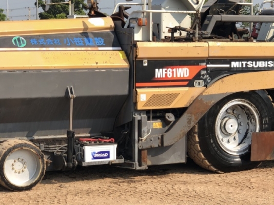 ขายรถปูยาง MITSUBISHI MF61WD (ขนาด 6 เมตร) ปี 2001 นำเข้าเองจากญี่ปุ่น สภาพสวยพร้อมใช้งาน มีVDOการทำงานครับ