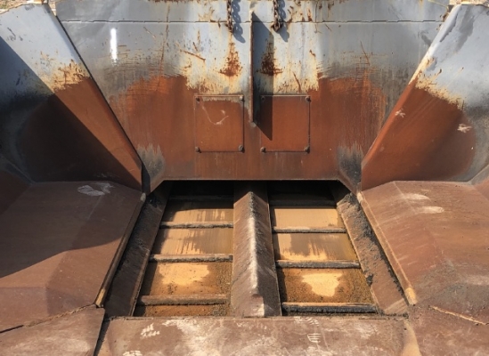 ขายรถปูยาง MITSUBISHI MF61WD (ขนาด 6 เมตร) ปี 2001 นำเข้าเองจากญี่ปุ่น สภาพสวยพร้อมใช้งาน มีVDOการทำงานครับ