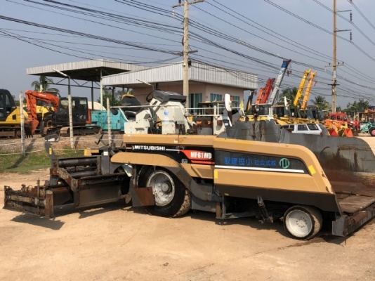 ขายรถปูยาง MITSUBISHI MF61WD (ขนาด 6 เมตร) ปี 2001 นำเข้าเองจากญี่ปุ่น สภาพสวยพร้อมใช้งาน มีVDOการทำงานครับ