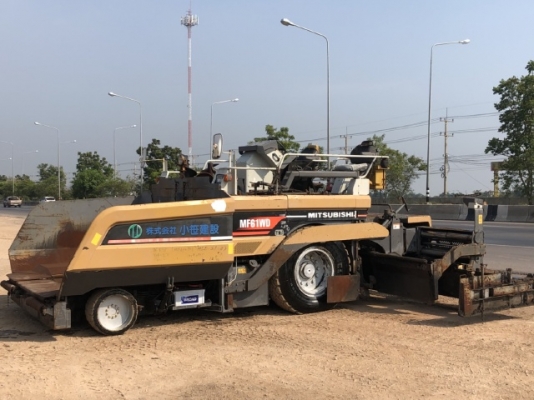 ขายรถปูยาง MITSUBISHI MF61WD (ขนาด 6 เมตร) ปี 2001 นำเข้าเองจากญี่ปุ่น สภาพสวยพร้อมใช้งาน มีVDOการทำงานครับ