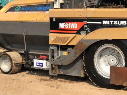 ขายรถปูยาง MITSUBISHI MF61WD (ขนาด 6 เมตร) ปี 2001 นำเข้าเองจากญี่ปุ่น สภาพสวยพร้อมใช้งาน มีVDOการทำงานครับ