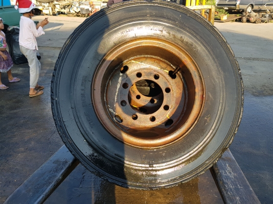 ขายยางรถบด มือ2 พร้อมกระทะ YOKOHAMA ขนาด 9.00-20 ขายยางรถบด มือ2 พร้อมกระทะ YOKOHAMA ขนาด 9.00-20