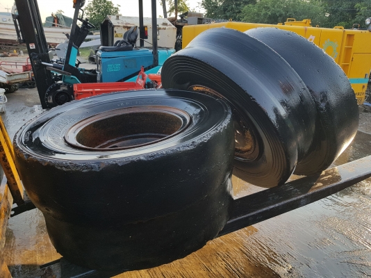 ขายยางรถบด มือ2 พร้อมกระทะ YOKOHAMA ขนาด 9.00-20 ขายยางรถบด มือ2 พร้อมกระทะ YOKOHAMA ขนาด 9.00-20