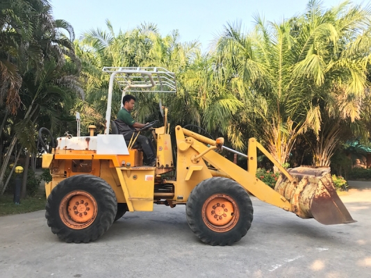 ขายรถตักkomatsu 507เอวอ่อน ขับเคลื่อน4ล้อ ดีเซล ยกสูง สวยเดิมจากญี่ปุ่น ยังไม่เคยใช้ในไทย 385,000เท่านั้น!!