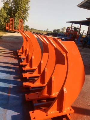 ริปเปอร์ แบบ 4 ขา สำหรับรถไถไม่เกิน 51 แรงม้า