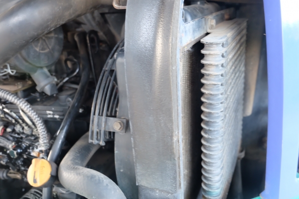 Komatsu pc30mr-1 เก่าญี่ปุ่น1,371 ชั่วโมง สีเดิมทั้งคัน ใหม่กว่านี้ก็ป้ายแดงแล้ว โทร 086-1602189 กันตวิชญ์