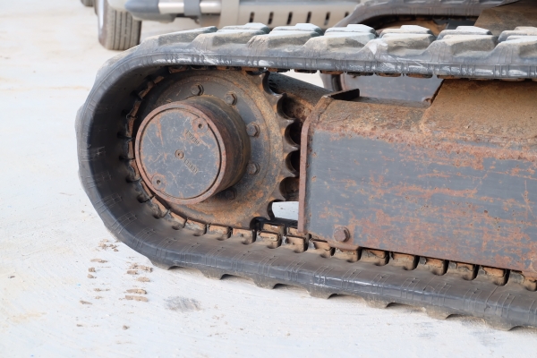 Komatsu pc30mr-1 เก่าญี่ปุ่น1,371 ชั่วโมง สีเดิมทั้งคัน ใหม่กว่านี้ก็ป้ายแดงแล้ว โทร 086-1602189 กันตวิชญ์