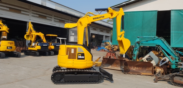 ขาย รถขุด KOMATSU รุ่น PC28UU-2-มือสองญี่ปุ่น แทรกเหล็ก สลัก บูทเอวแน่น 100\% สวยพร้อมใช้งาน มือถือ 0818753444  สอบถามเพิ่มเติมได้ที่ http://line.me/ti/p/mFkzr50JV