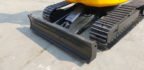 ขาย รถขุด KOMATSU รุ่น PC38UU-2-มือสองญี่ปุ่น แทรกเหล็ก สลัก บูทเอวแน่น 100\% สวยพร้อมใช้งาน มือถือ 0818753444