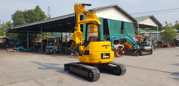 ขาย รถขุด KOMATSU รุ่น PC38UU-2-มือสองญี่ปุ่น แทรกเหล็ก สลัก บูทเอวแน่น 100\% สวยพร้อมใช้งาน มือถือ 0818753444