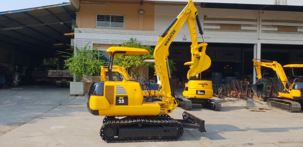 ขาย รถขุด KOMATSU รุ่น PC25-1- มือสองญี่ปุ่น แทรกเหล็ก สลัก บูทเอวแน่น 100\% คันนี้ มาพร้อม ไลน์กระแทก สวยพร้อมใช้งาน มือถือ 0818753444