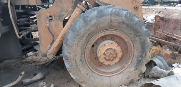 ขายรถตัก TCM เอวอ่อน..เครื่องติด ( รถจอดต้องเช็คสภาพ )  ราคา 210,000 บาท