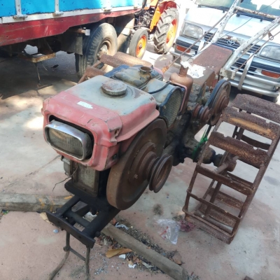 เดินตาม  เครื่อง 8 แรง ล้อเหล็ก 8000