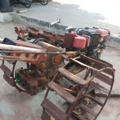 เดินตาม  เครื่อง 8 แรง ล้อเหล็ก 8000