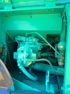 ขายจ้า.KOBELCO SK200-3 มาร์คไฟว์ ซุปเปอร์ เก่านอกแท้ มีลายแย๊ก แทรค 80  เช็คระบบพร้อมทำสีใหม่  ลองระบบกันได้ทุกวัน โทร 089-3818694 จ๊อย..