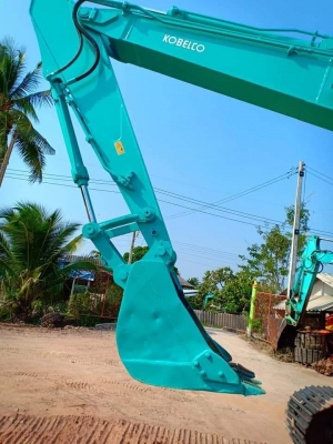 ขายจ้า.KOBELCO SK200-3 มาร์คไฟว์ ซุปเปอร์ เก่านอกแท้ มีลายแย๊ก แทรค 80  เช็คระบบพร้อมทำสีใหม่  ลองระบบกันได้ทุกวัน โทร 089-3818694 จ๊อย..