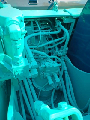 ขายจ้า.KOBELCO SK200-3 มาร์คไฟว์ ซุปเปอร์ เก่านอกแท้ มีลายแย๊ก แทรค 80  เช็คระบบพร้อมทำสีใหม่  ลองระบบกันได้ทุกวัน โทร 089-3818694 จ๊อย..