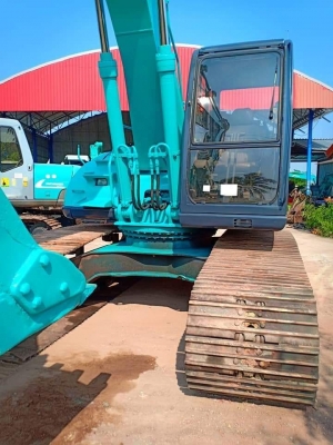 ขายจ้า.KOBELCO SK200-3 มาร์คไฟว์ ซุปเปอร์ เก่านอกแท้ มีลายแย๊ก แทรค 80  เช็คระบบพร้อมทำสีใหม่  ลองระบบกันได้ทุกวัน โทร 089-3818694 จ๊อย..