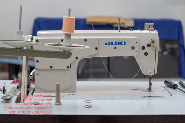 จักรเย็บผ้า ยี่ห้อ JUKI รุ่น DDL-8700 สภาพใหม่ พร้อมใช้งาน