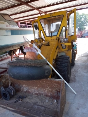 ขาย 185,000 รถตักเอวอ่อน 1.5 คิวMITSUBISHI WS 200  หัวเก๋ง เครื่องดี เกียร์แรง เอวแน่น ยางดี รถพร้อมใช้ เอกสารซื้อขาย รถอยู่ มีนบุรี 090-772-3710 090-772-3708