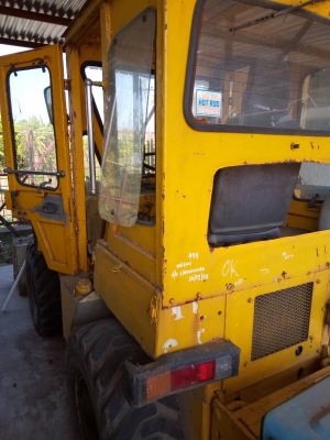 ขาย 185,000 รถตักเอวอ่อน 1.5 คิวMITSUBISHI WS 200  หัวเก๋ง เครื่องดี เกียร์แรง เอวแน่น ยางดี รถพร้อมใช้ เอกสารซื้อขาย รถอยู่ มีนบุรี 090-772-3710 090-772-3708