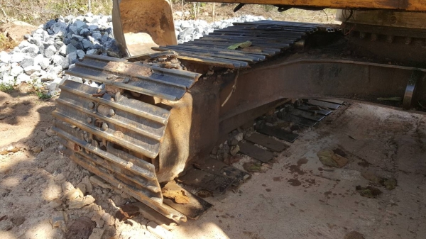 ขาย แบคโฮ CAT E200B เครื่อง 6D15 เทอร์โบ ปั้มเดิม เอวแน่น ช่วงล่างต้องเปลี่ยนโซ่กับใบแทรค เอกสารใบซื้อขาย