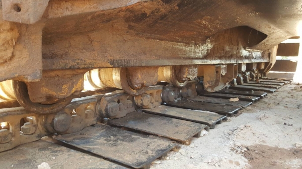 ขาย แบคโฮ CAT E200B เครื่อง 6D15 เทอร์โบ ปั้มเดิม เอวแน่น ช่วงล่างต้องเปลี่ยนโซ่กับใบแทรค เอกสารใบซื้อขาย