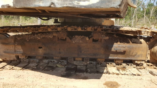 ขาย แบคโฮ CAT E200B เครื่อง 6D15 เทอร์โบ ปั้มเดิม เอวแน่น ช่วงล่างต้องเปลี่ยนโซ่กับใบแทรค เอกสารใบซื้อขาย