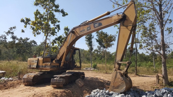 ขาย แบคโฮ CAT E200B เครื่อง 6D15 เทอร์โบ ปั้มเดิม เอวแน่น ช่วงล่างต้องเปลี่ยนโซ่กับใบแทรค เอกสารใบซื้อขาย