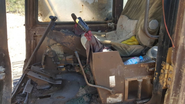 ขาย แบคโฮ CAT E200B เครื่อง 6D15 เทอร์โบ ปั้มเดิม เอวแน่น ช่วงล่างต้องเปลี่ยนโซ่กับใบแทรค เอกสารใบซื้อขาย