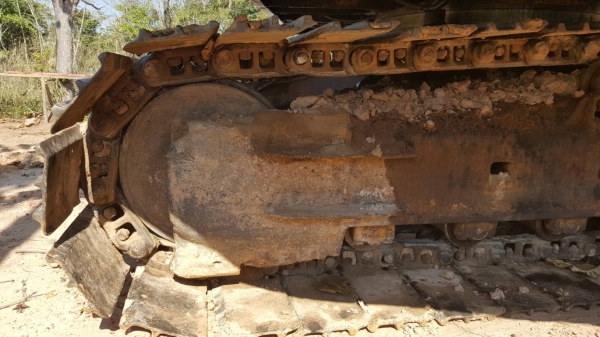 ขาย แบคโฮ CAT E200B เครื่อง 6D15 เทอร์โบ ปั้มเดิม เอวแน่น ช่วงล่างต้องเปลี่ยนโซ่กับใบแทรค เอกสารใบซื้อขาย