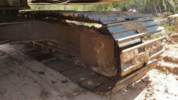 ขาย แบคโฮ CAT E200B เครื่อง 6D15 เทอร์โบ ปั้มเดิม เอวแน่น ช่วงล่างต้องเปลี่ยนโซ่กับใบแทรค เอกสารใบซื้อขาย