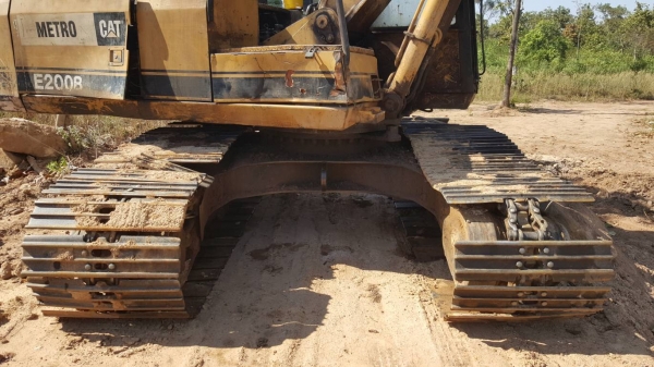 ขาย แบคโฮ CAT E200B เครื่อง 6D15 เทอร์โบ ปั้มเดิม เอวแน่น ช่วงล่างต้องเปลี่ยนโซ่กับใบแทรค เอกสารใบซื้อขาย