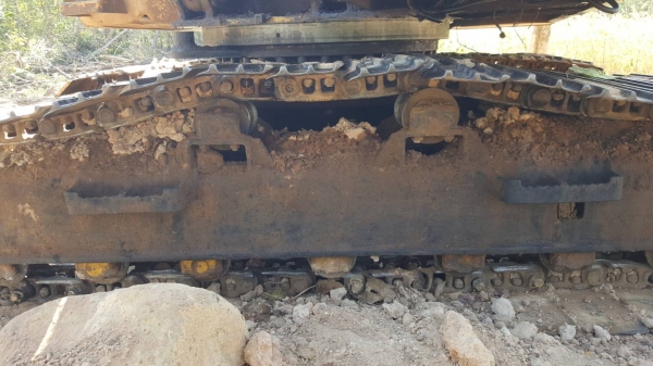 ขาย แบคโฮ CAT E200B เครื่อง 6D15 เทอร์โบ ปั้มเดิม เอวแน่น ช่วงล่างต้องเปลี่ยนโซ่กับใบแทรค เอกสารใบซื้อขาย