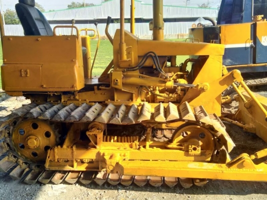 KOMATSU D20P-5
