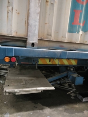 ขายถูก!! หาง เทเลอร์ สามเพลาพร้อมตู้ ไฮคิว 45ฟุต มีลิฟฟยกของ ท้าย ไม่มี ทะเบียน สภาพดี ขายถูก!! หาง เทเลอร์ สามเพลาพร้อมตู้ ไฮคิว 45ฟุต มีลิฟฟยกของ ท้าย ไม่มี ทะเบียน สภาพดี