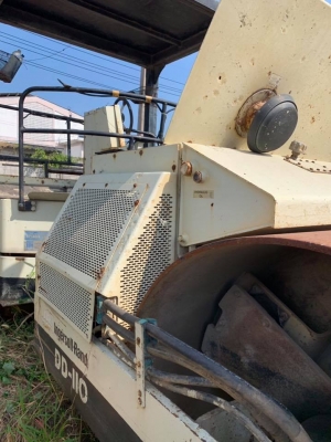 รถบด Ingersoll Rand รุ่น DD110 หน้า-หลังเหล็ก 10 ตัน 2 เพลา เอวอ่อน มีเล่มทะเบียน ราคา 850,000 โทรหา081-989-1989หรั่งครับ