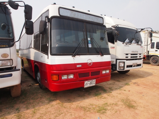 ขายรถบัส35ที่นั่ง BENZ เครื่อง 136 แรง ปี 2547 แอร์ไฟฟ้า ช่วงล่างถุงลม ยาว10 เมตร  มีรีวิวเครื่อง