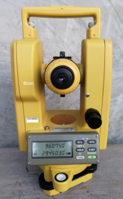 สินค้ามือสอง ขายกล้องวัดมุมอิเล็คทรอนิกส์ TOPCON DT-209  Electronic theodolite สภาพสวย Made in Japan รุ่นปัจจุบัน อุปกรณ์ตามรูป  พร้อม calibrate