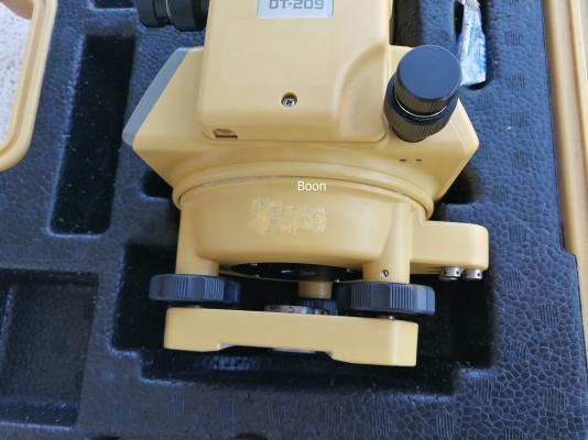 สินค้ามือสอง ขายกล้องวัดมุมอิเล็คทรอนิกส์ TOPCON DT-209  Electronic theodolite สภาพสวย Made in Japan รุ่นปัจจุบัน อุปกรณ์ตามรูป  พร้อม calibrate