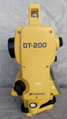 สินค้ามือสอง ขายกล้องวัดมุมอิเล็คทรอนิกส์ TOPCON DT-209  Electronic theodolite สภาพสวย Made in Japan รุ่นปัจจุบัน อุปกรณ์ตามรูป  พร้อม calibrate