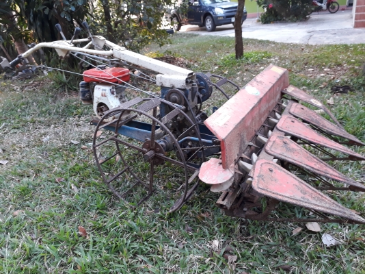 ขายตามสภาพรถเกี่ยวข้าวเดินตาม