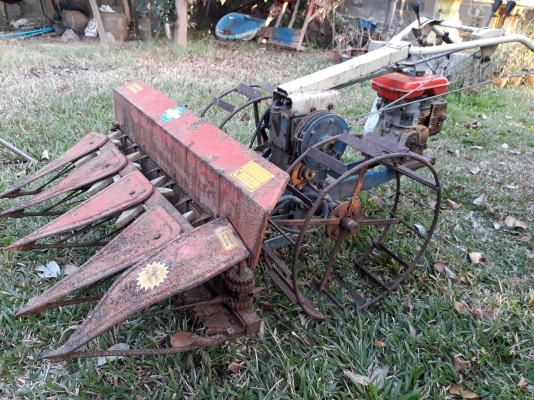 ขายตามสภาพรถเกี่ยวข้าวเดินตาม