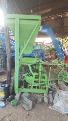 ขาย เครื่องอัดอิฐบล็อก ครบชุด เอาไปติดตั้งใช้งานได้เลยครับ