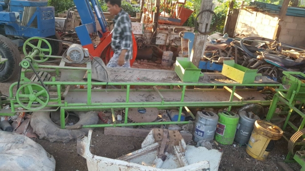 ขาย เครื่องอัดอิฐบล็อก ครบชุด เอาไปติดตั้งใช้งานได้เลยครับ