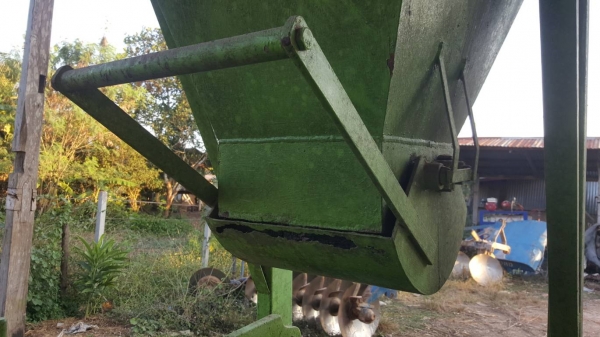 ขาย เครื่องอัดอิฐบล็อก ครบชุด เอาไปติดตั้งใช้งานได้เลยครับ