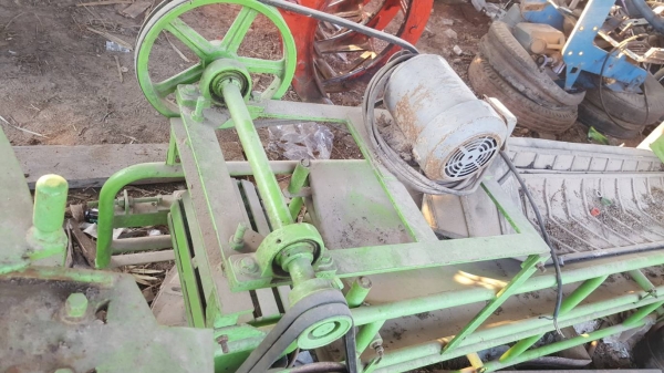 ขาย เครื่องอัดอิฐบล็อก ครบชุด เอาไปติดตั้งใช้งานได้เลยครับ